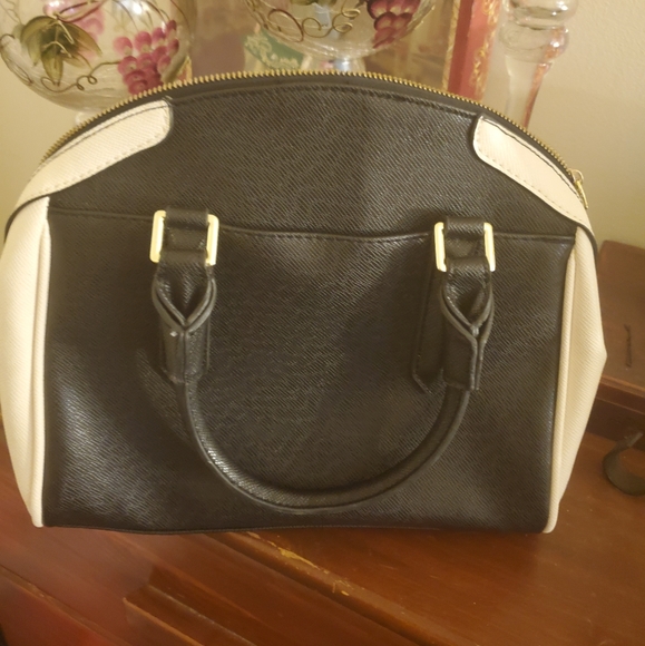 London Fog Hand bag/purse - Picture 2 of 4